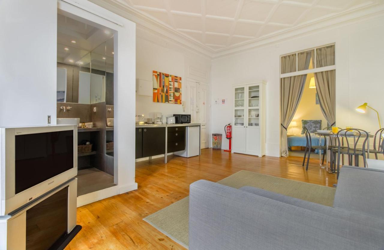 Chiado Balcony Apartment ลิสบอน ภายนอก รูปภาพ