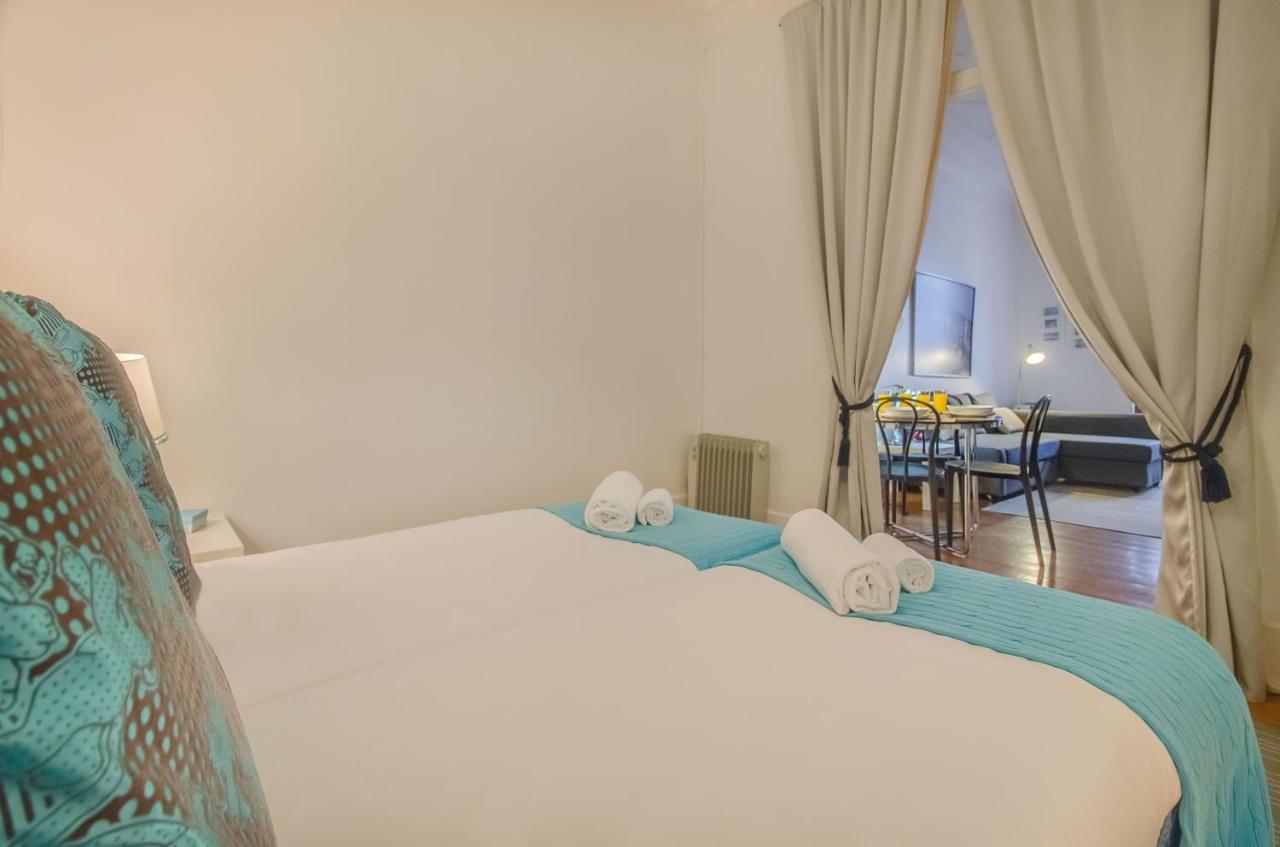 Chiado Balcony Apartment ลิสบอน ภายนอก รูปภาพ