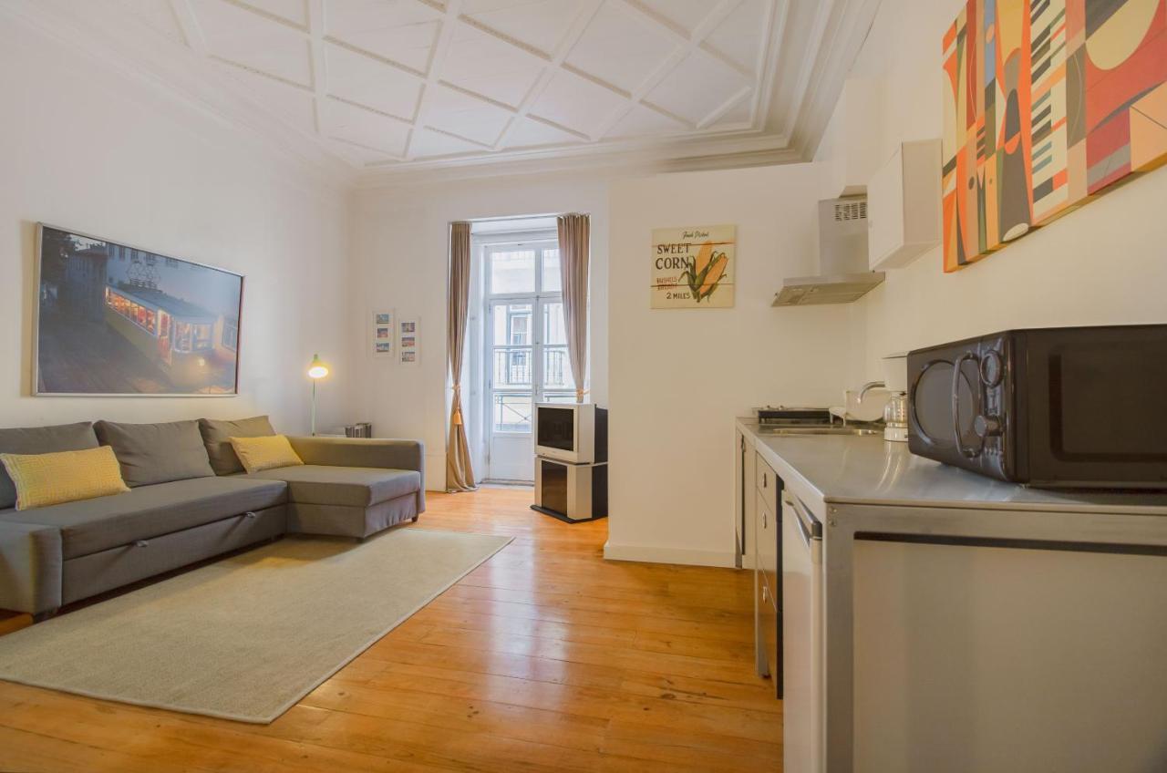 Chiado Balcony Apartment ลิสบอน ภายนอก รูปภาพ